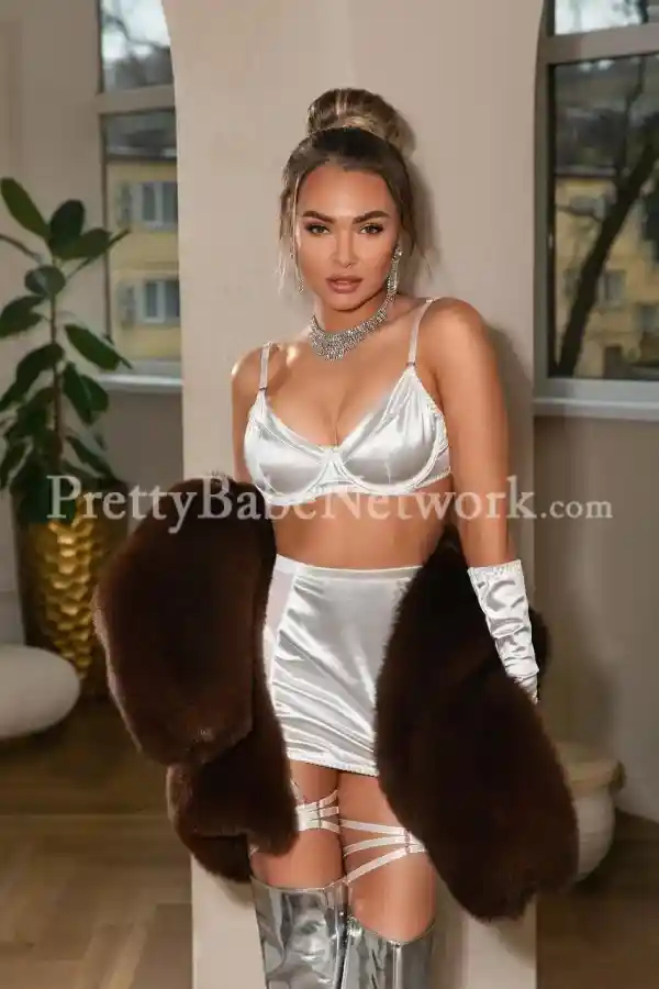 I'm Emma, a Russian Air hostess Escort in Basavanagudi. I will fulfil your desires