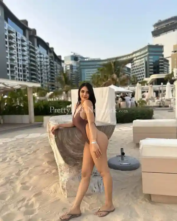 Meet with 22-year-old Filipino Escort June in Gandhi Nagar, Bangalore