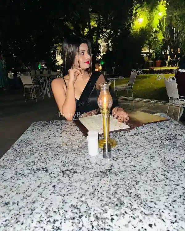 Real escort services near you in Bangalore 5-star hotel