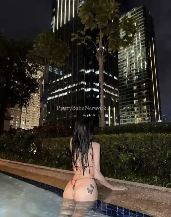 Japanese Girl Fumiko (cam show or video Call)