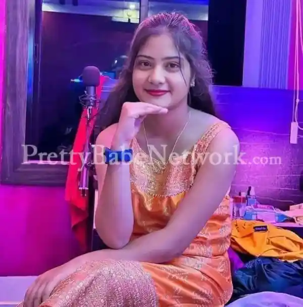 Local young sexy busty college-going call girls available in Adugodi, Bangalore, at a low price