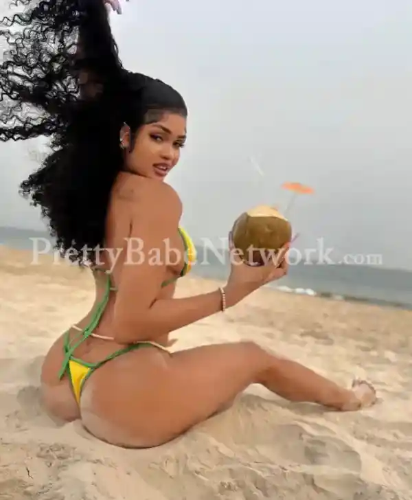 Book a lustful busty African black model escort in HSR Layout, Bangalore  for a fantastic erotic night