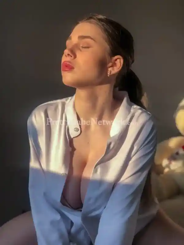 Molly, Escort from Russia in Bangalore