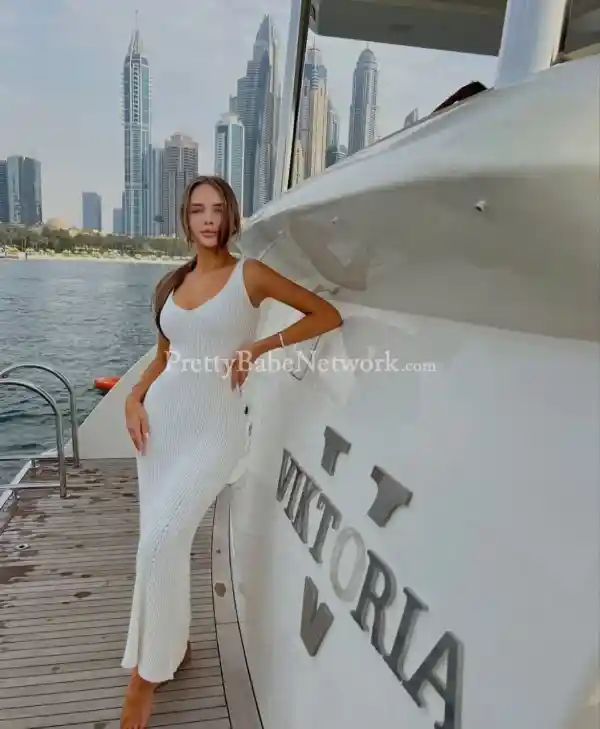 Independent Female Bangalore Escort from Russia