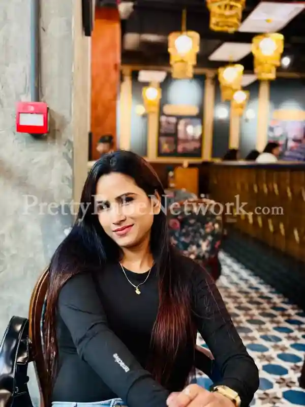 Saniya, I Can Offer You GFE Service in UB City, Bangalore