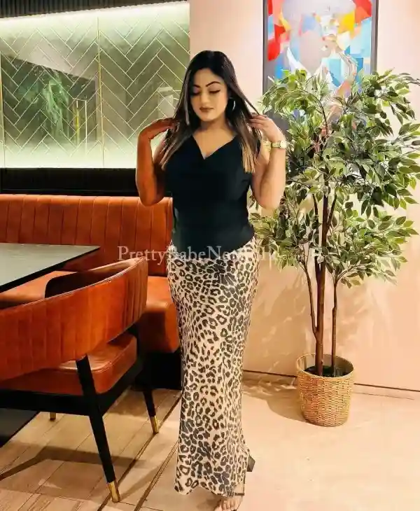 Mona Beautiful Housewife for Sex in Bellandur, Bangalore