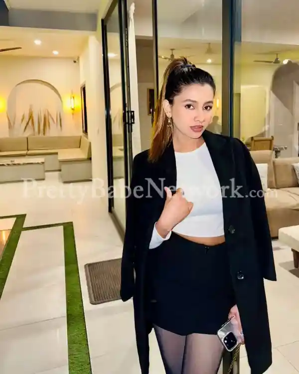 Rakhi, 23-year-old High-Class VIP Independent Model Escort in Cooke Town, Bangalore