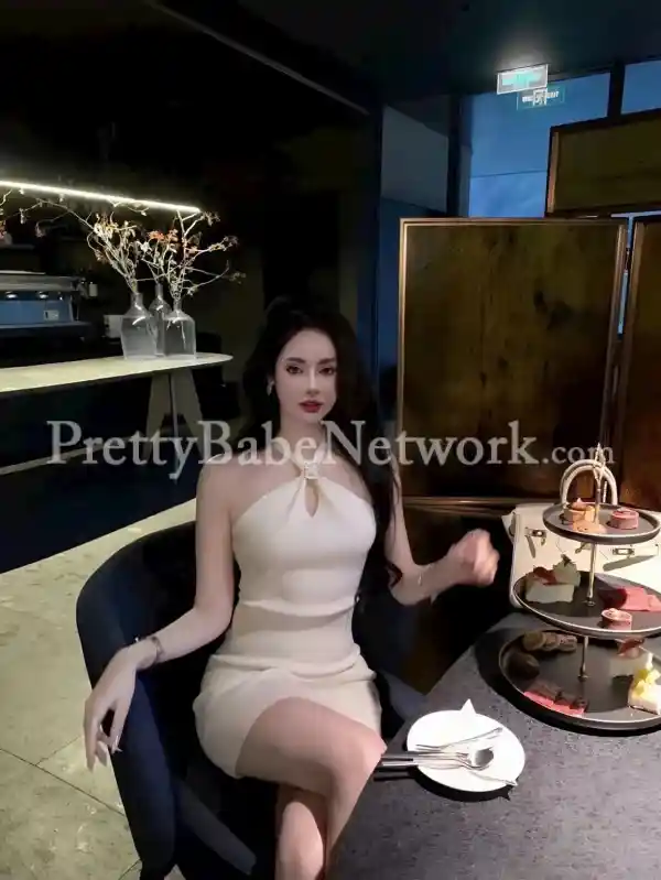 Meet 26-Year-Old Thảo VIP Vietnamese Call Girl in Hennur, Bangalore